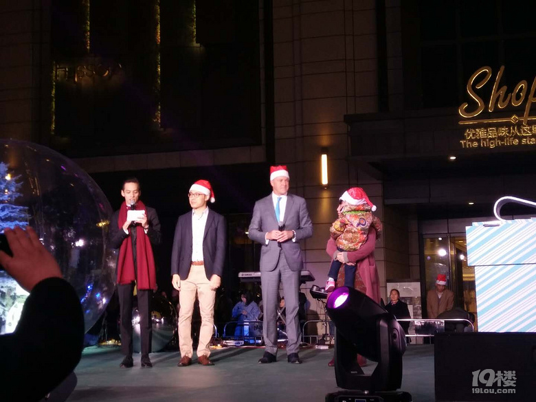 缤纷小镇圣诞嘉乐--杭州嘉里中心圣诞季暖心回