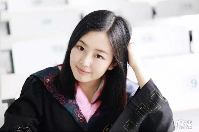 浙大美女学霸,6年跨4个专业,读到博士