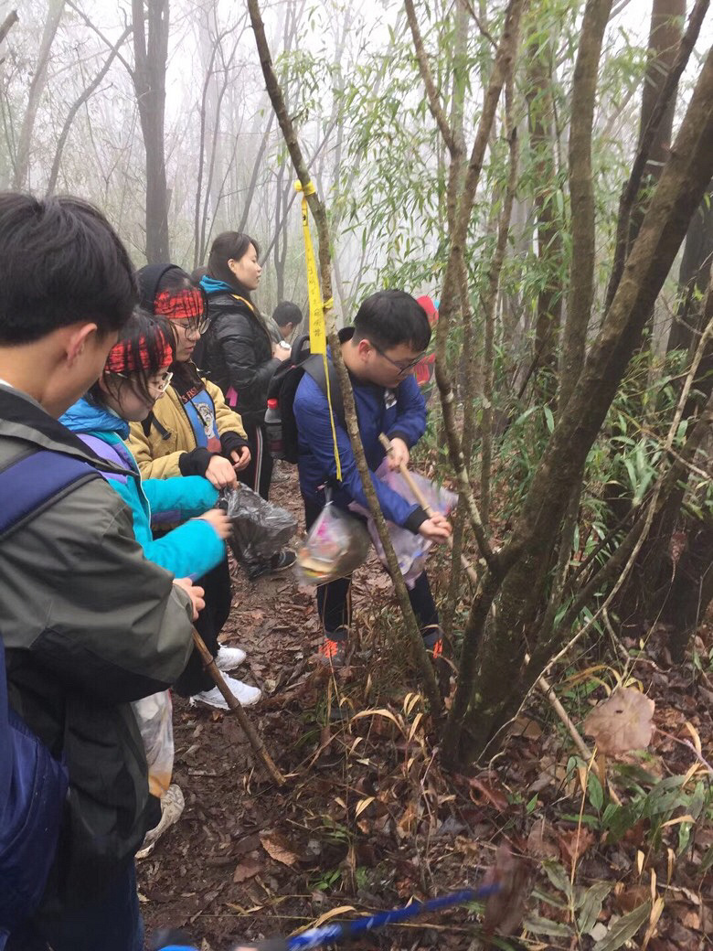 徒步7小时,吹最冷的风走最野的路,记录被登山精附体的一天