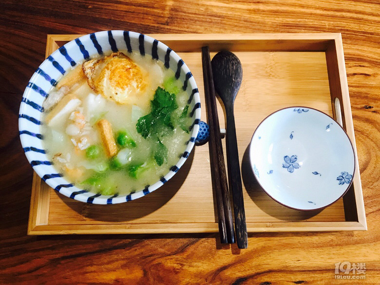 三鲜娃娃菜泡饭,用了娃娃菜的小孢子,微苦