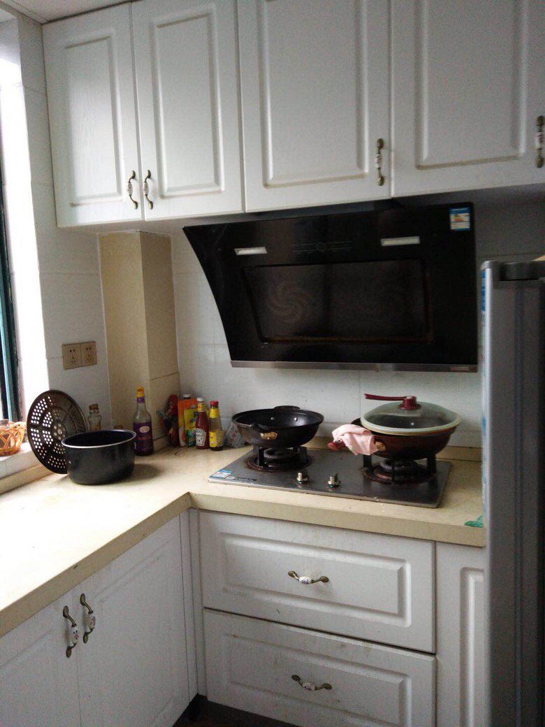 工作调动离开急租,1000元每月,免费给房客住剩