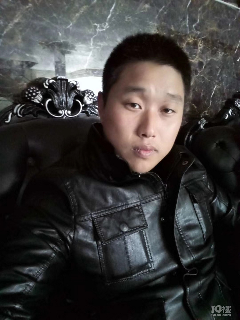 很简单的一个人很踏实。希望早点遇到你。。。