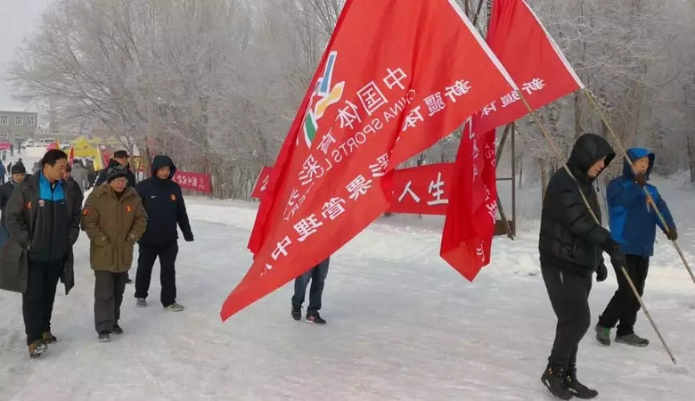 登高欲穷千里目,凭栏望远再启航