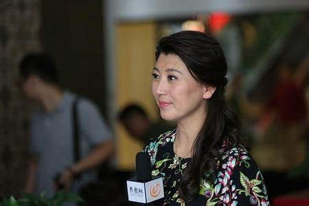 闫学晶被曝是赵本山的私生女,她正面回应了.
