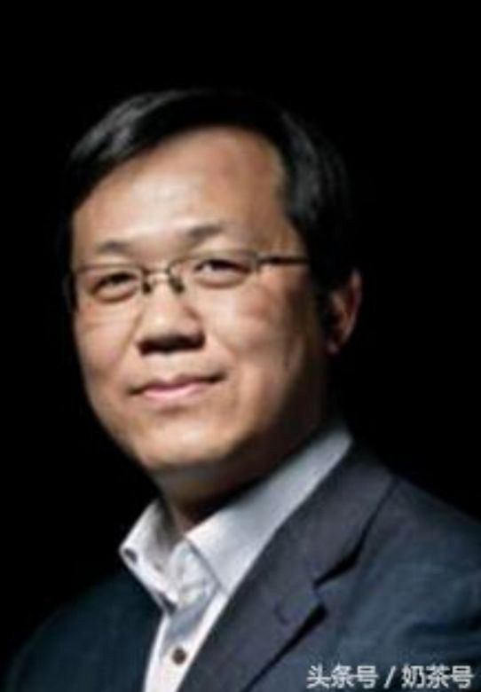 卓伟,狗仔之王的成长史