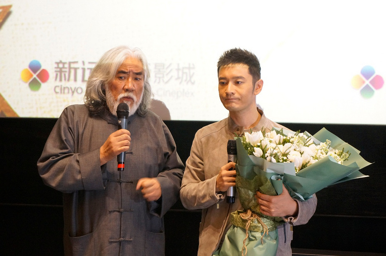 黄晓明来杭州,终于见到教主真人!只想说,他人真的好温和啊