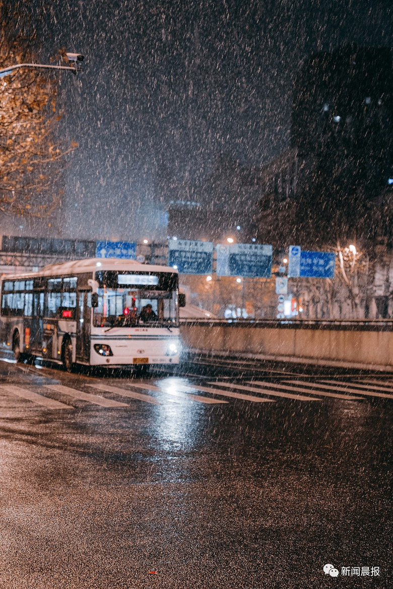 【扩散】2018年上海的第一场雪美呆了!但真正的暴击还在后面