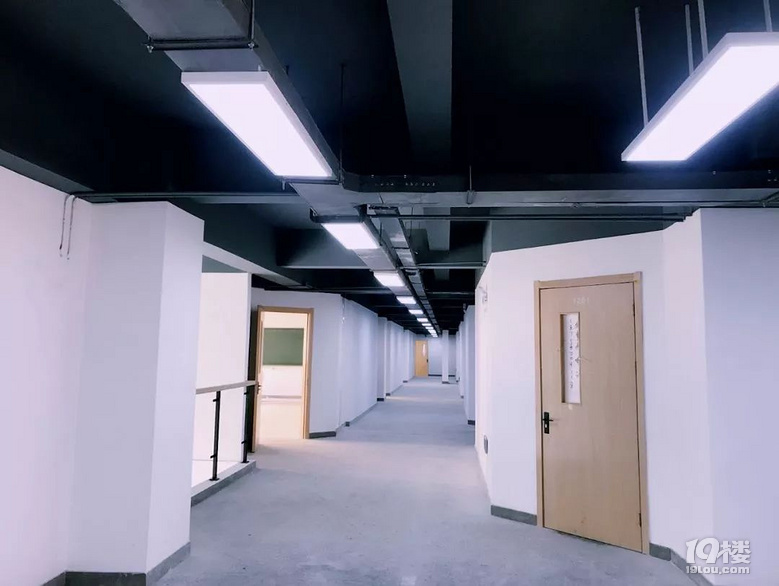 求是新校区即将启用,行政后勤齐打扫热火朝天