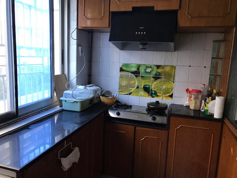 转租西湖区行政服务中心旁边竞舟路金成花园限