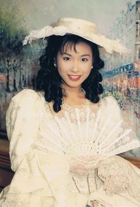 温州19楼 娱乐开扒 帖子 好在,简佩筠有一个好丈夫.