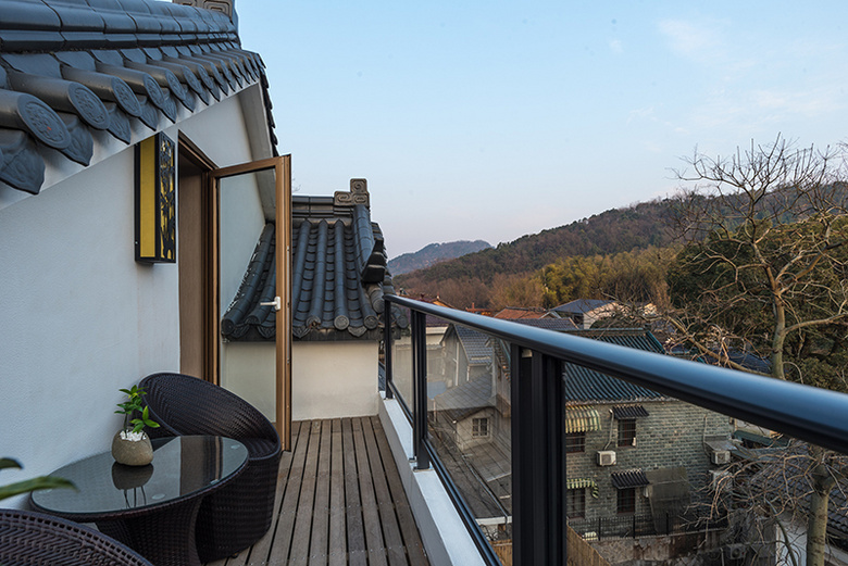 朋友开在龙井村里的民宿,我的建筑空间摄影