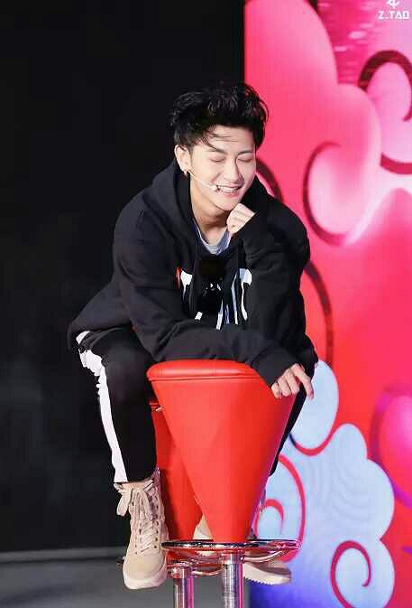 专访黄子韬: 心理年龄已是中年却愿意用