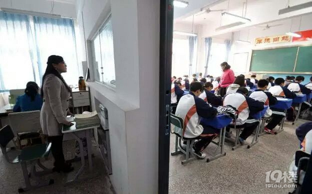 杭州上城区:女老师穿高跟鞋别出大声响!这