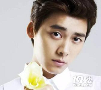 李易峰换新经纪人,或为独立做准备