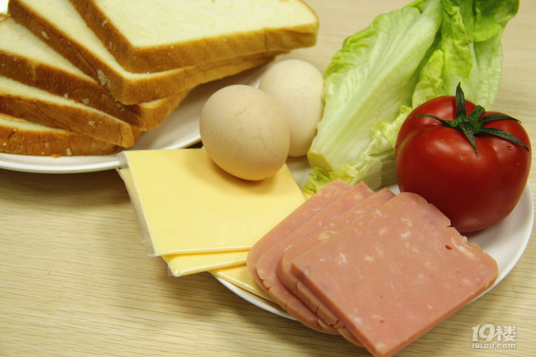 春風(fēng)十里充饑,美食必相伴