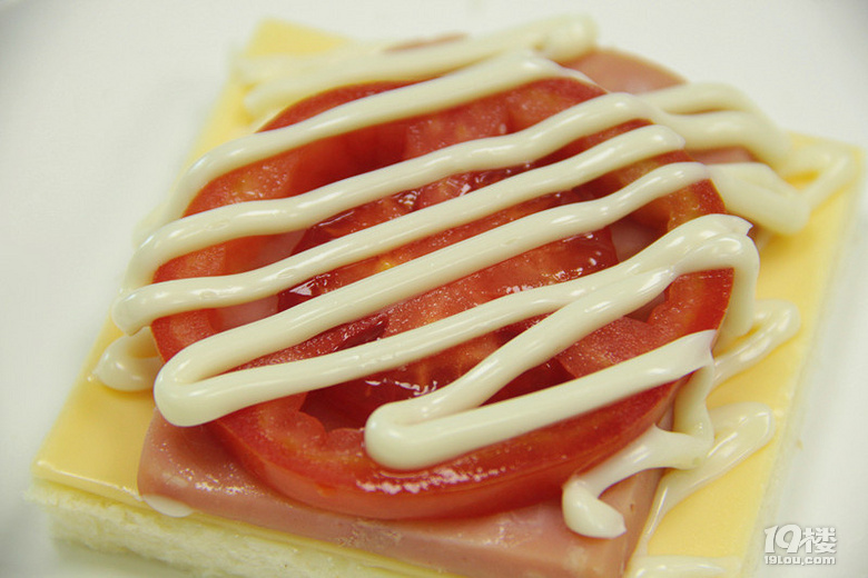 春風(fēng)十里充饑,美食必相伴