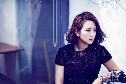 何洁整容前后照片对比?何洁整了哪些部位?