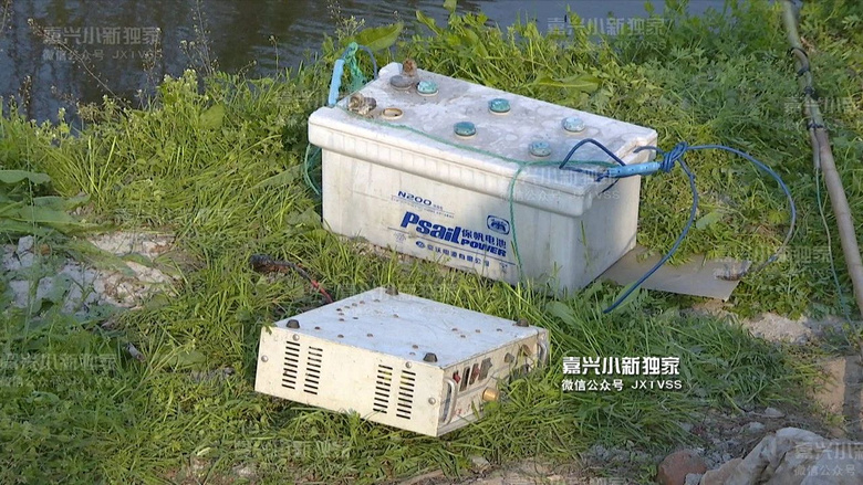 【王江泾河里漂着一男人】疑为电捕鱼出意外 