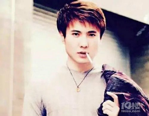 张卫健被低估的颜值(图)扒一扒年轻时惊为天人