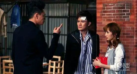 杭州女子异地恋劈腿,男小三送绿帽子挑