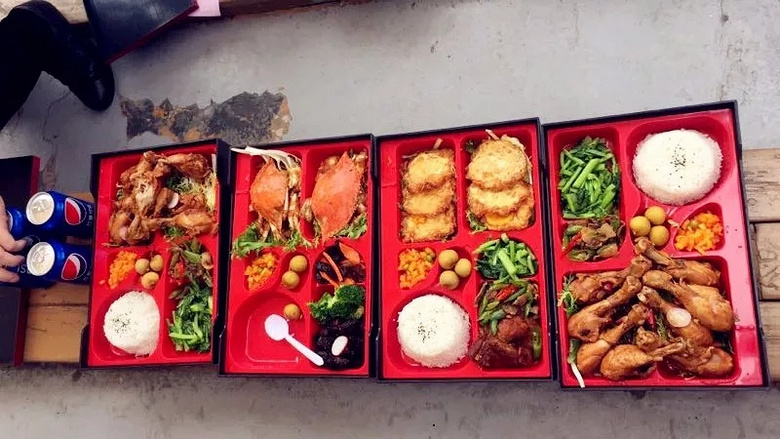 体验飞檐走,尝尝大幂幂同款盒饭,这个五一我决