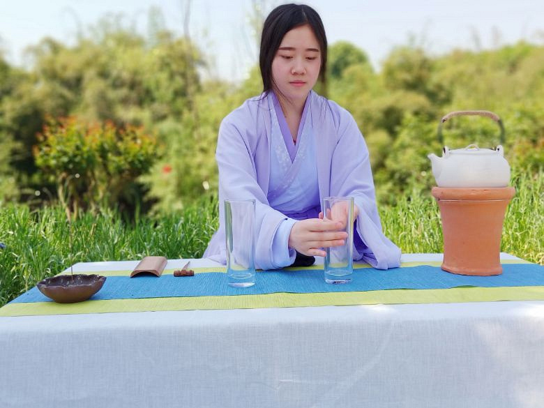 总将少女拟绿茶,古典小姐姐与绿茶的美照