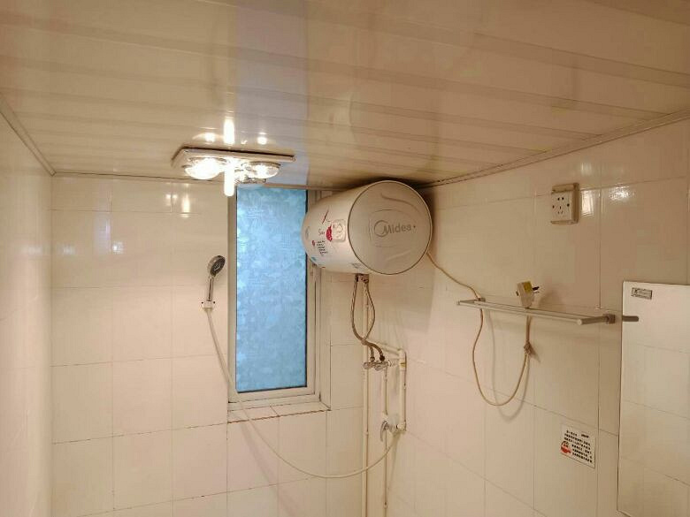 金海城附近九洲芳园临客运中心地铁站独卫带阳