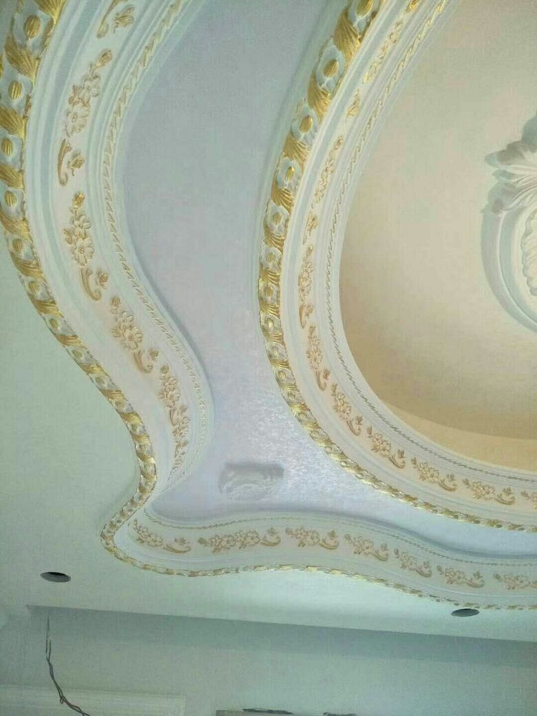 个人,接活大白腻子工