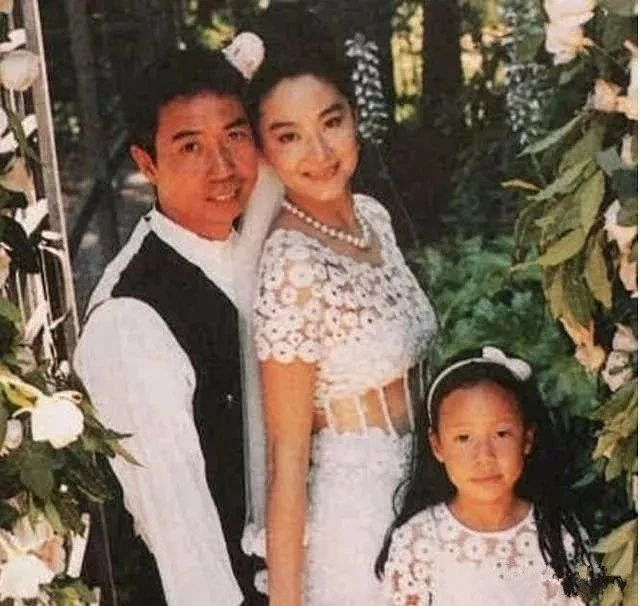 林青霞女儿邱淑贞女儿曾经香港女星的女儿们差别真不是一般
