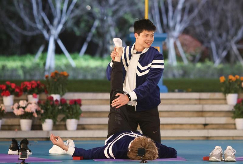 这才是真正的跑男!苏炳添亮相综艺欢乐多(图)