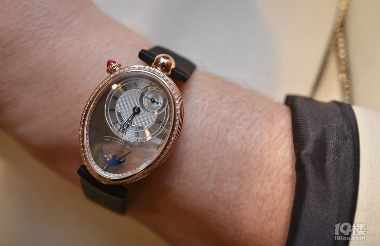 你就是我心中的皇后--宝玑那不勒斯皇后系列8