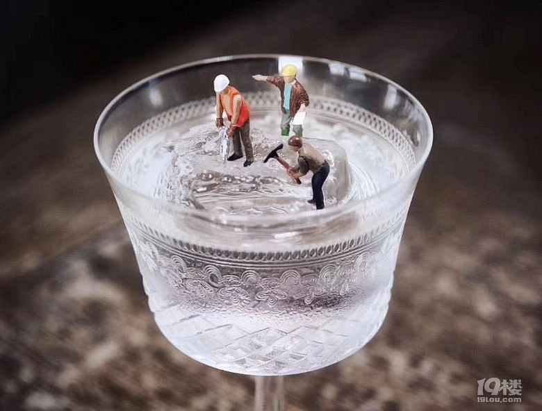 朋友问我时光能倒回吗?我说时间他呀,博爱