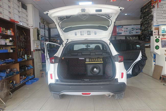 肇庆百川本田XR-V改装丹麦丹拿音响歌航无损