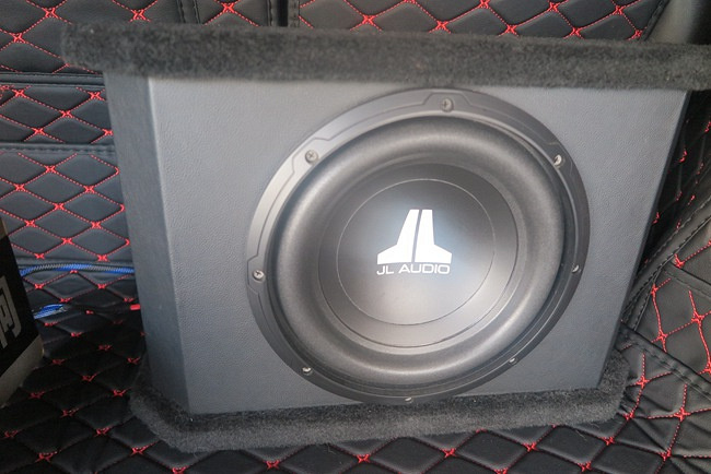 肇庆百川本田XR-V改装丹麦丹拿音响歌航无损