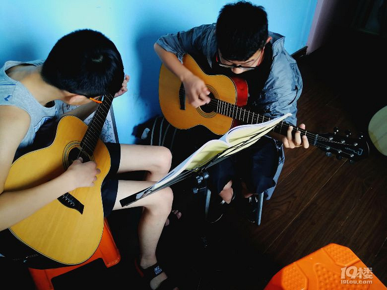 杭州萧山指弹吉他教学、原创词曲创作