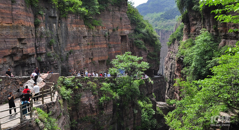 掛壁公路郭亮洞