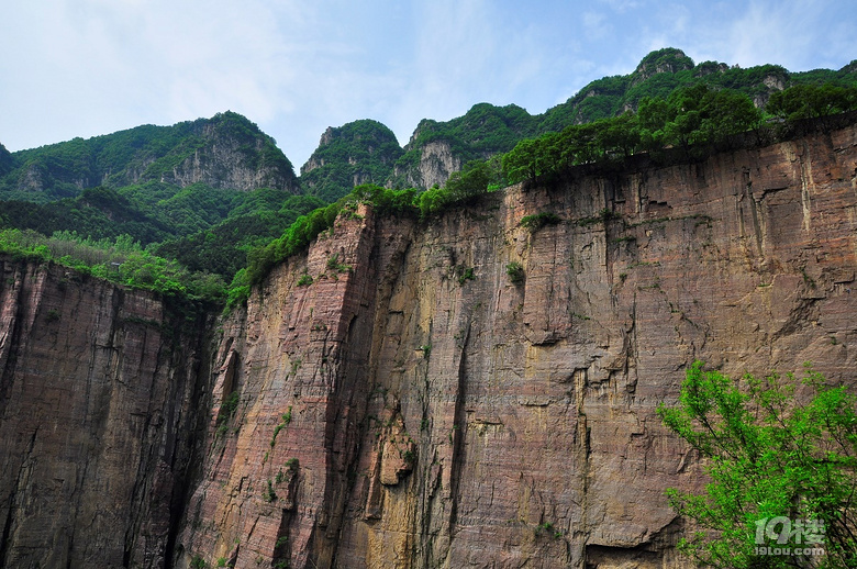 掛壁公路郭亮洞