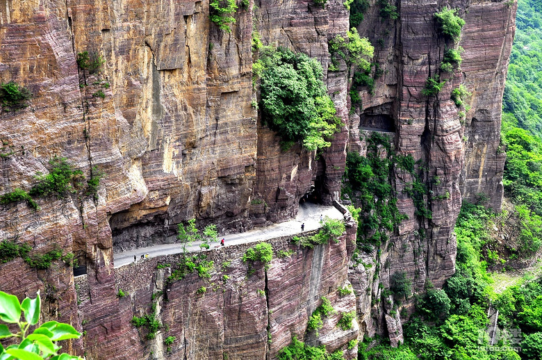 掛壁公路郭亮洞