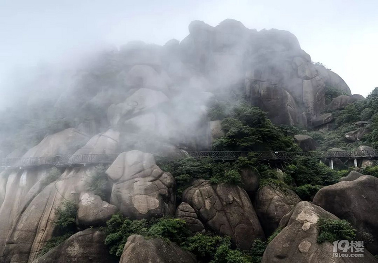 江西的睡美人,人見人愛的靈山
