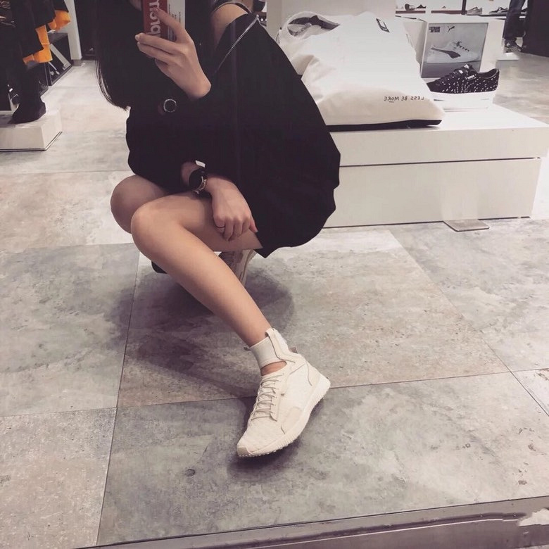 PUMA蕾哈娜低帮袜子鞋