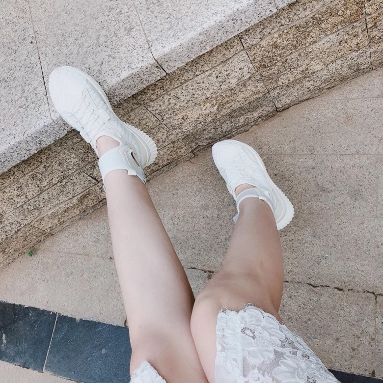 PUMA蕾哈娜低帮袜子鞋