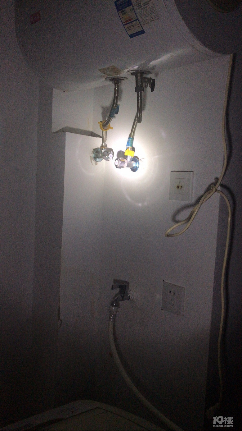 房东让我赔钱,我感觉很冤。报警警察也无能为