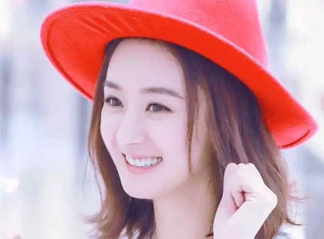 赵丽颖更博晒蛋糕,喊话要休息!粉丝欲哭无泪:前三个月在干嘛