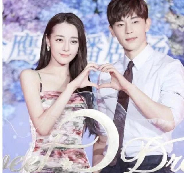 《一千零一夜》海报被曝抄袭 网友:自己想点创意就这么难?