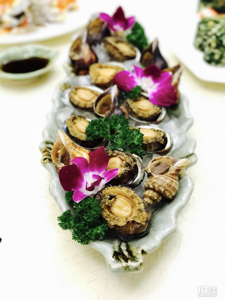 初夏聚餐一道香甜的小點(diǎn)心——芝士杏仁焗南瓜