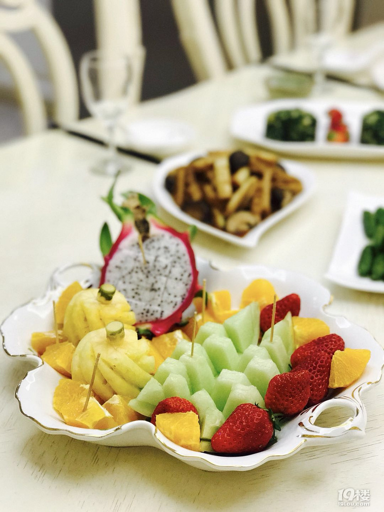 初夏聚餐一道香甜的小點(diǎn)心——芝士杏仁焗南瓜