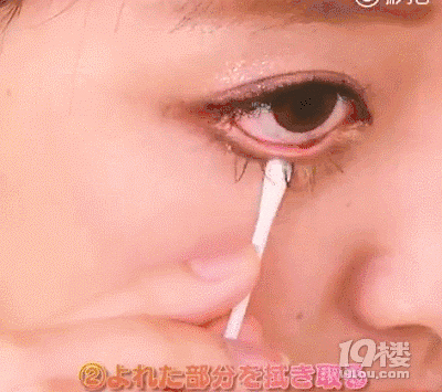 拒絕午后妝，夏日補妝雖簡單，但可不是撲幾下粉餅可以解決的！
