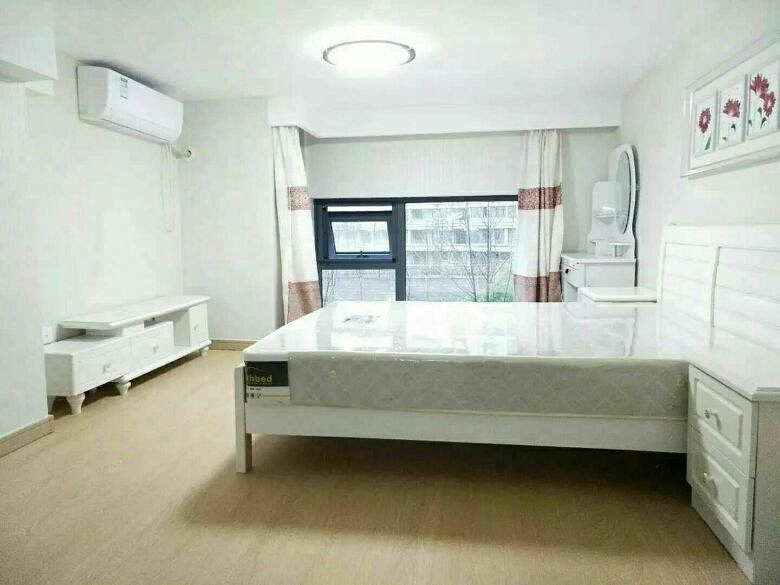 东亚新干线整租房,两室一厅独厨房,宽敞漂亮精