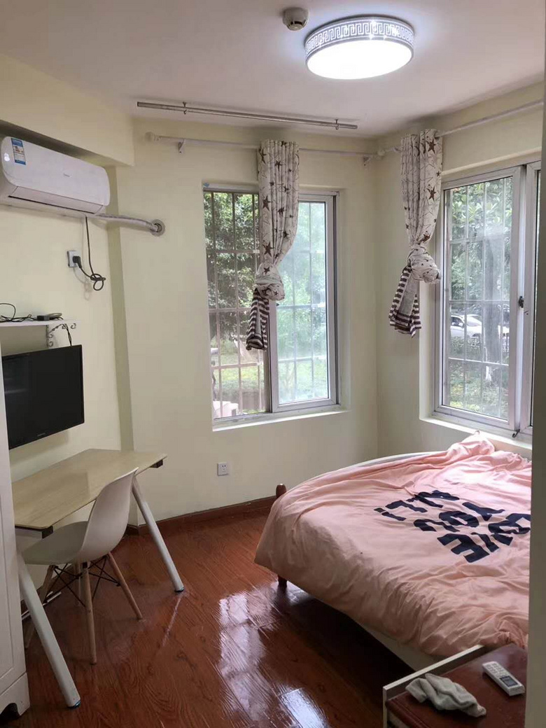 丰潭路地铁口附近一室一厅出租,山水人家附近