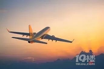 男子到菲律宾打工,竟被要求装女人干这事…